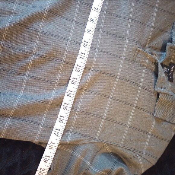 Van Heusen checkered polo style shirt - Picture 6 of 8